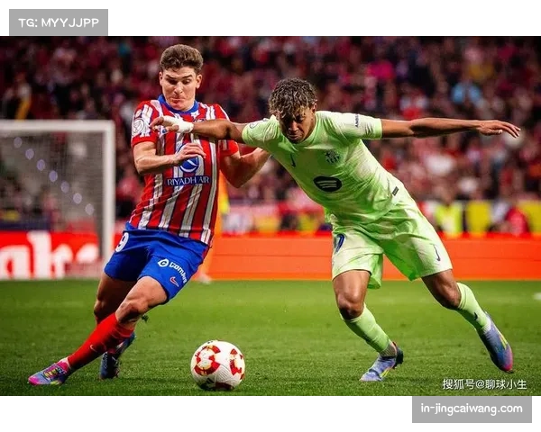 马竞后卫冈萨雷斯对阵巴萨染红，球队十人作战最终失利